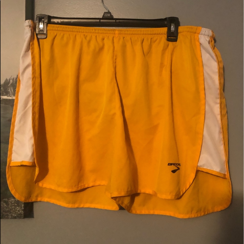 Running shorts